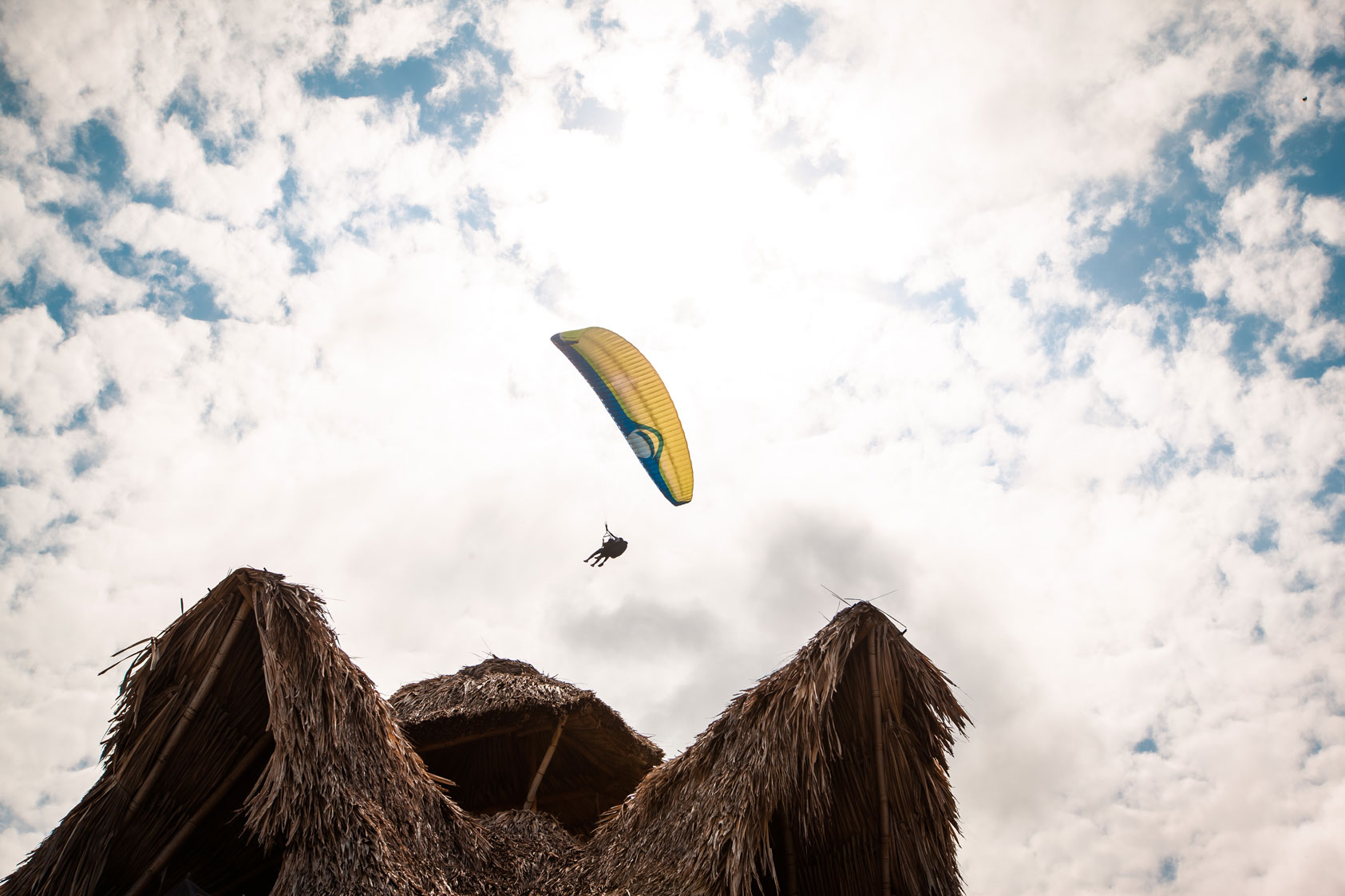 Individual paragliding flight | Visit Santa Marta